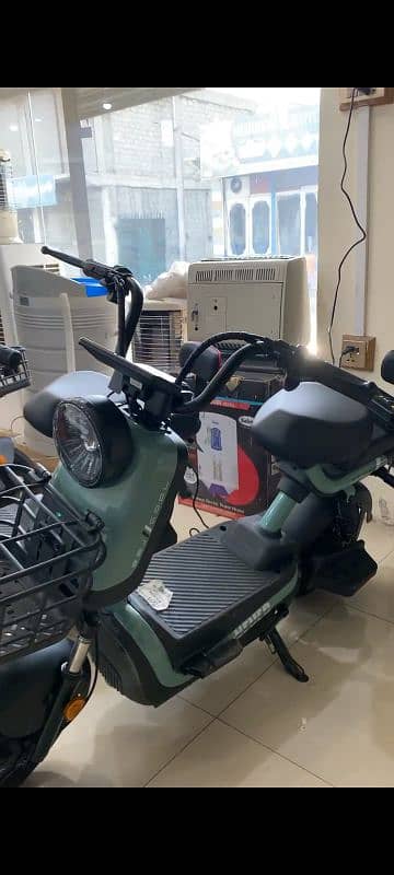 electri scooty 10