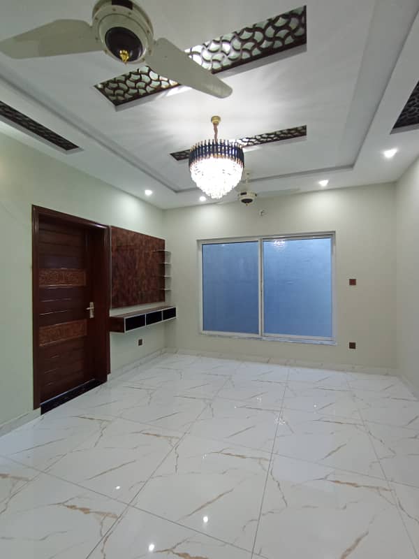 8 MARLA BRAND NEW HOUSE FOR SALE in FAISAL TOWN BLOCK A 9