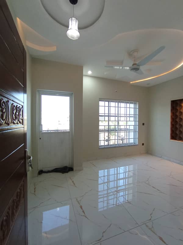 8 MARLA BRAND NEW HOUSE FOR SALE in FAISAL TOWN BLOCK A 31