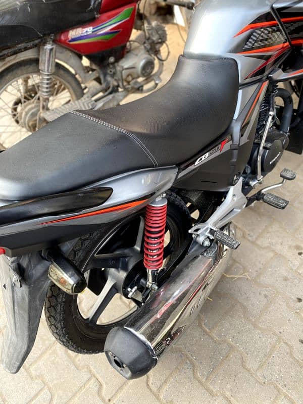 Honda Cb 150F Lush Condition For Sale 3