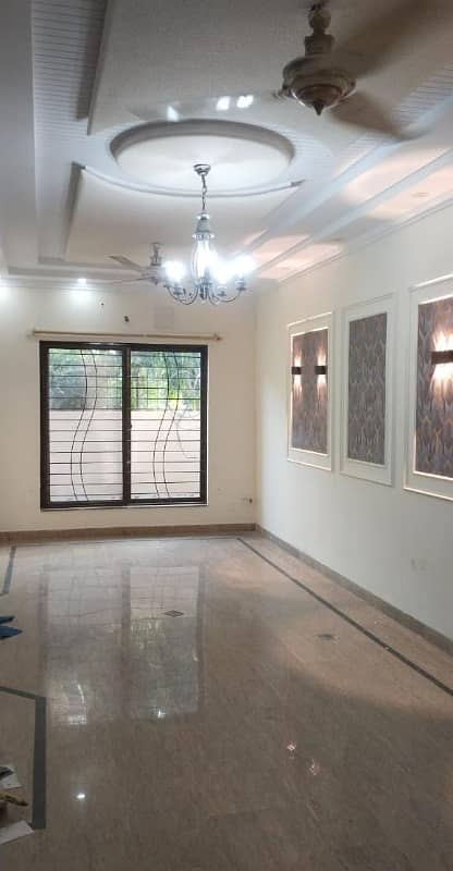 5 Marla Luxury Beautiful Likely New House Available For Rent in DHA Phase 3 XX Block Lahore Cantt 3