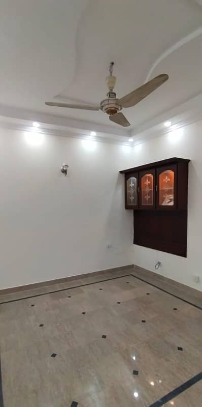 5 Marla Luxury Beautiful Likely New House Available For Rent in DHA Phase 3 XX Block Lahore Cantt 17