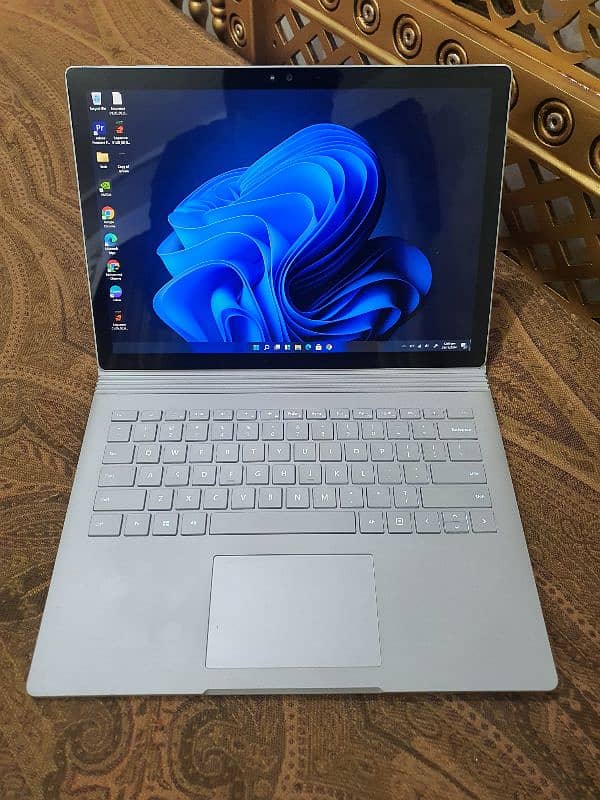 16/512 Microsoft surface book 2 2