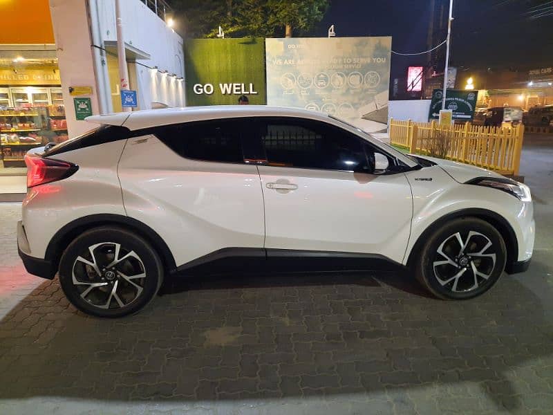 Toyota C-HR 2018 4