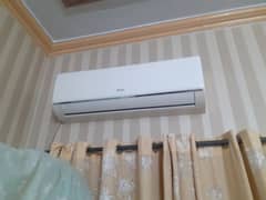 Gree 1.5 ton non inverter AC