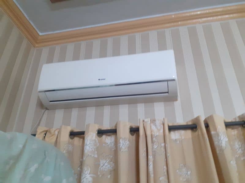 Gree 1.5 ton non inverter AC 1