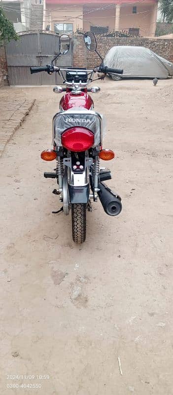 Honda 125 like brand new 5