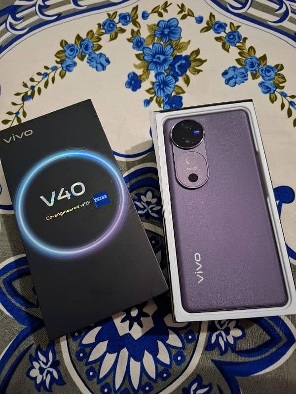 Vivo v40 just box sims nai daalin abhi takk 0