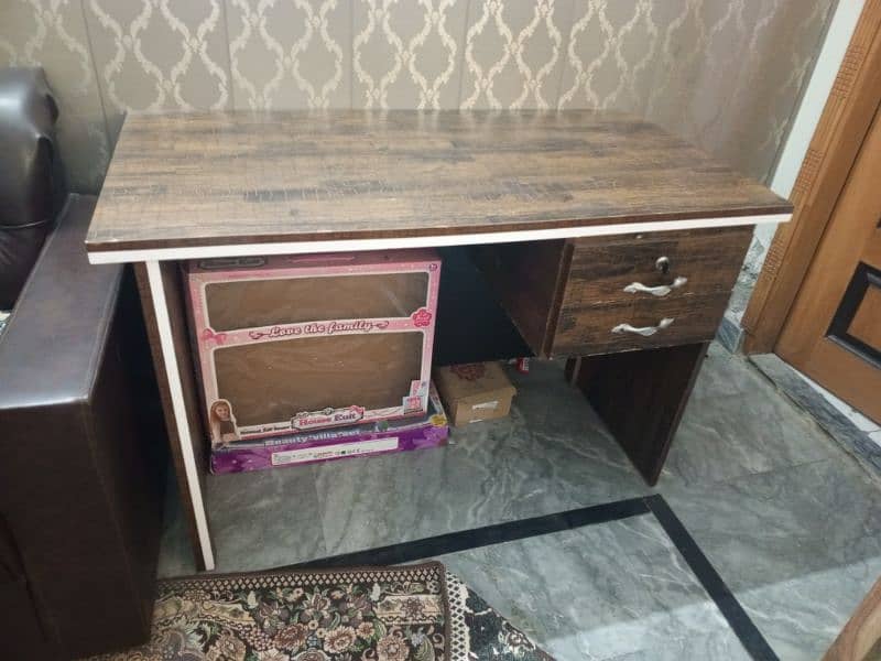 NEW OFFICE TABLE FOR SALE 1