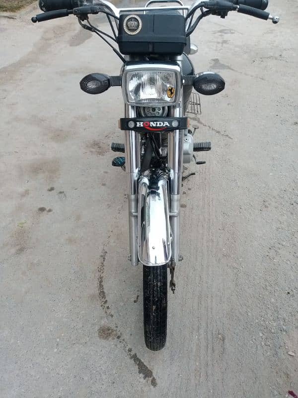 Honda 125 Self Start 4