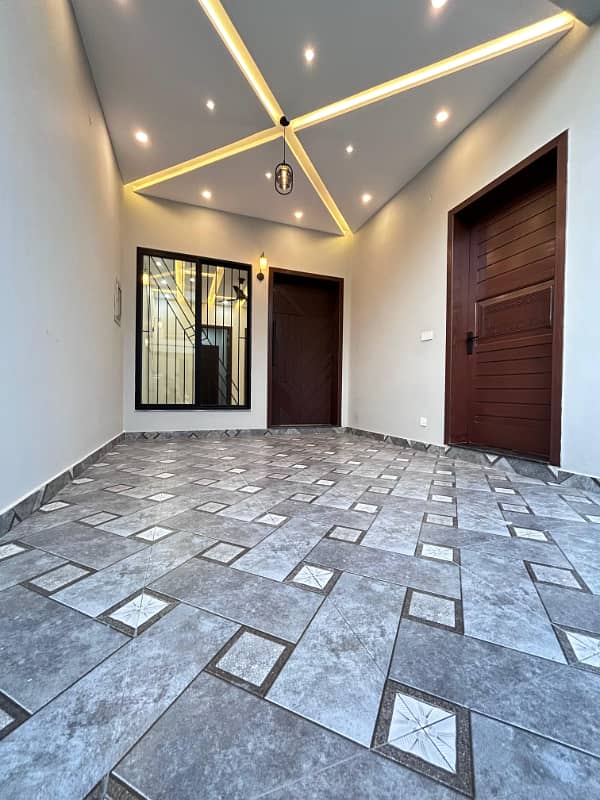 5 MARLA BRAND NEW HOUSE FOR SALE in FAISAL TOWN BLOCK C 26