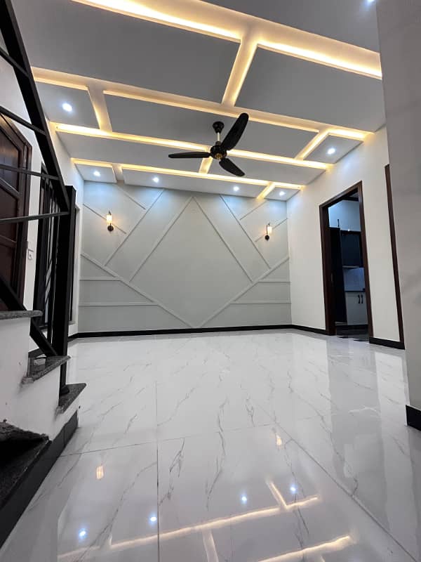 5 MARLA BRAND NEW HOUSE FOR SALE in FAISAL TOWN BLOCK C 27