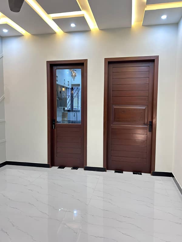 5 MARLA BRAND NEW HOUSE FOR SALE in FAISAL TOWN BLOCK C 30