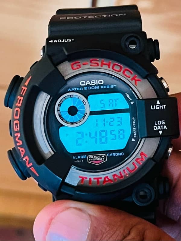 Casio G-Shock DW-8200-1A Frogman 7