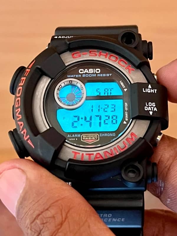 Casio G-Shock DW-8200-1A Frogman 8