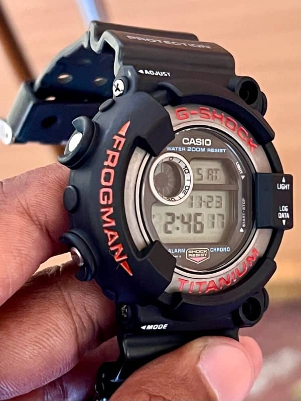 Casio G-Shock DW-8200-1A Frogman 9