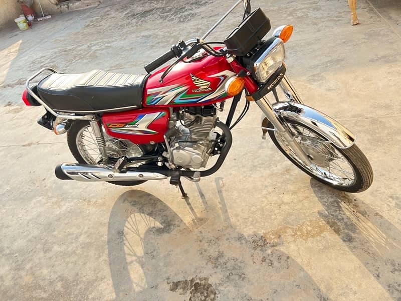 Honda 125 Modl 2023  neat& clean Dmnd 205’0000  Urgent sale 1