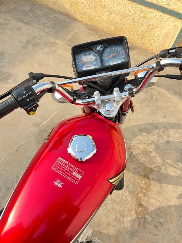 Honda 125 Modl 2023  neat& clean Dmnd 205’0000  Urgent sale 5