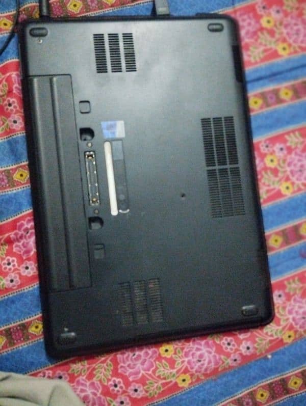 laptop good condition 2