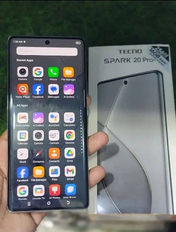 Tecno spark 20 pro plus 2