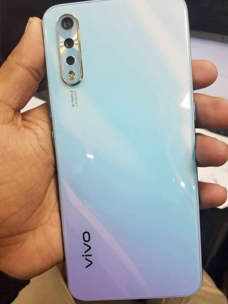 Vivo s1 1