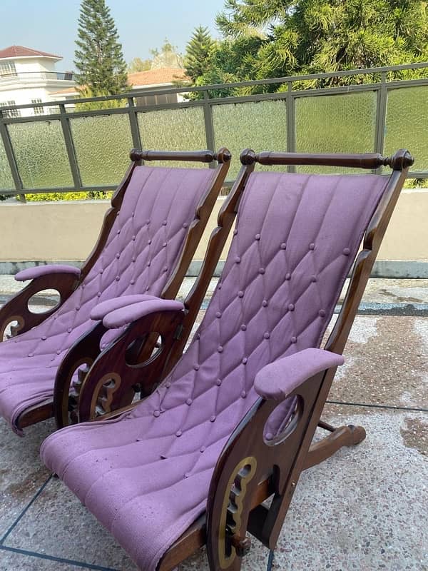 Relaxing Chairs with adjustable options 1