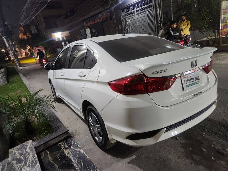 Honda city  ivtec1.2  auto  model 2023 btr  then  swift cultus 7