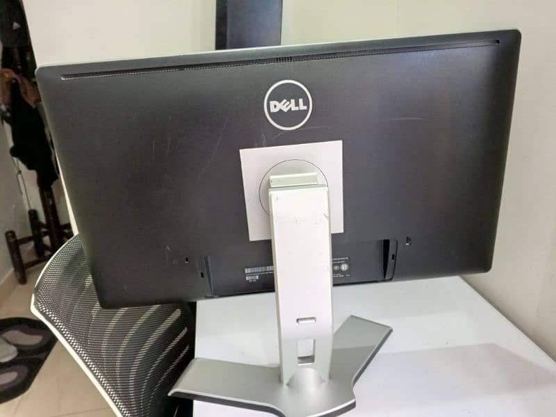 DELL 24 INCH (LCD) MONITOR FOR SALE 1