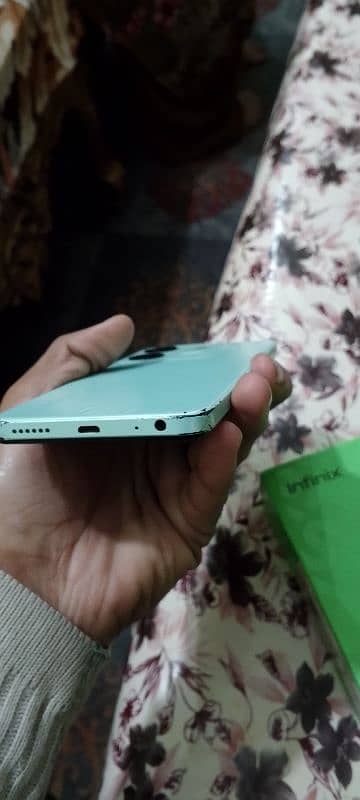 Infinix Smart 7 4+3Ram 64Rom 1