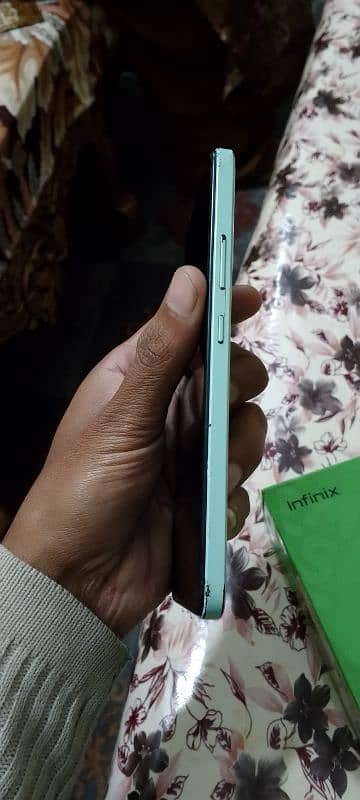 Infinix Smart 7 4+3Ram 64Rom 3