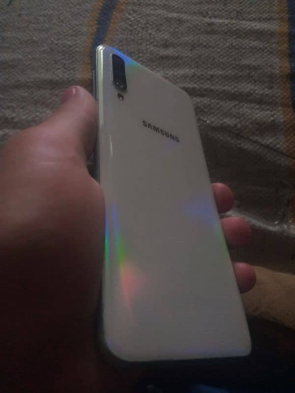 samsung glaxy A50 || urgent sale  10\10 condition 1