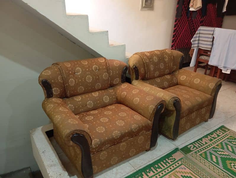 Five seater Sofa set for sale 4