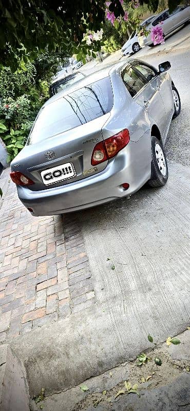 Toyota Corolla GLI 2010 11