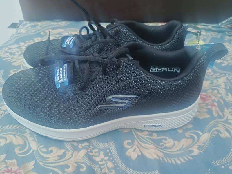 Brand new Sketchers shoes 2