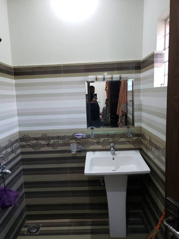 5 Marla Luxury Furnished Upper Portion Available For Rent in AA Block Bahria Town Lahore 9