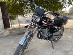 Honda 125 Black