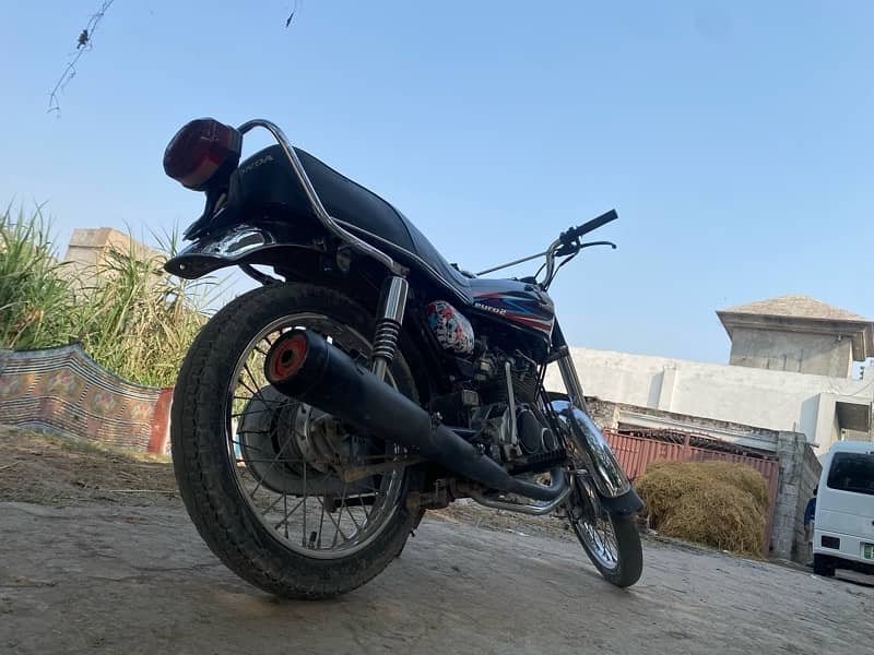 Honda 125 Black 9