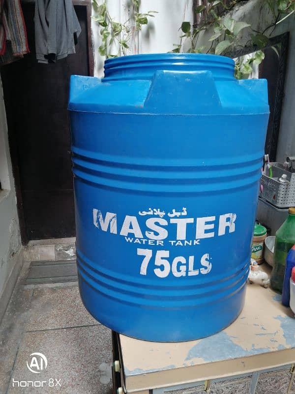 Water tank Master 75 gallons, double ply with tap as good as new 1