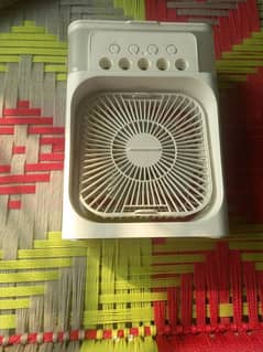 Mini cooling fan