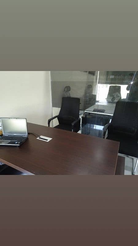 furnished office in good location 4