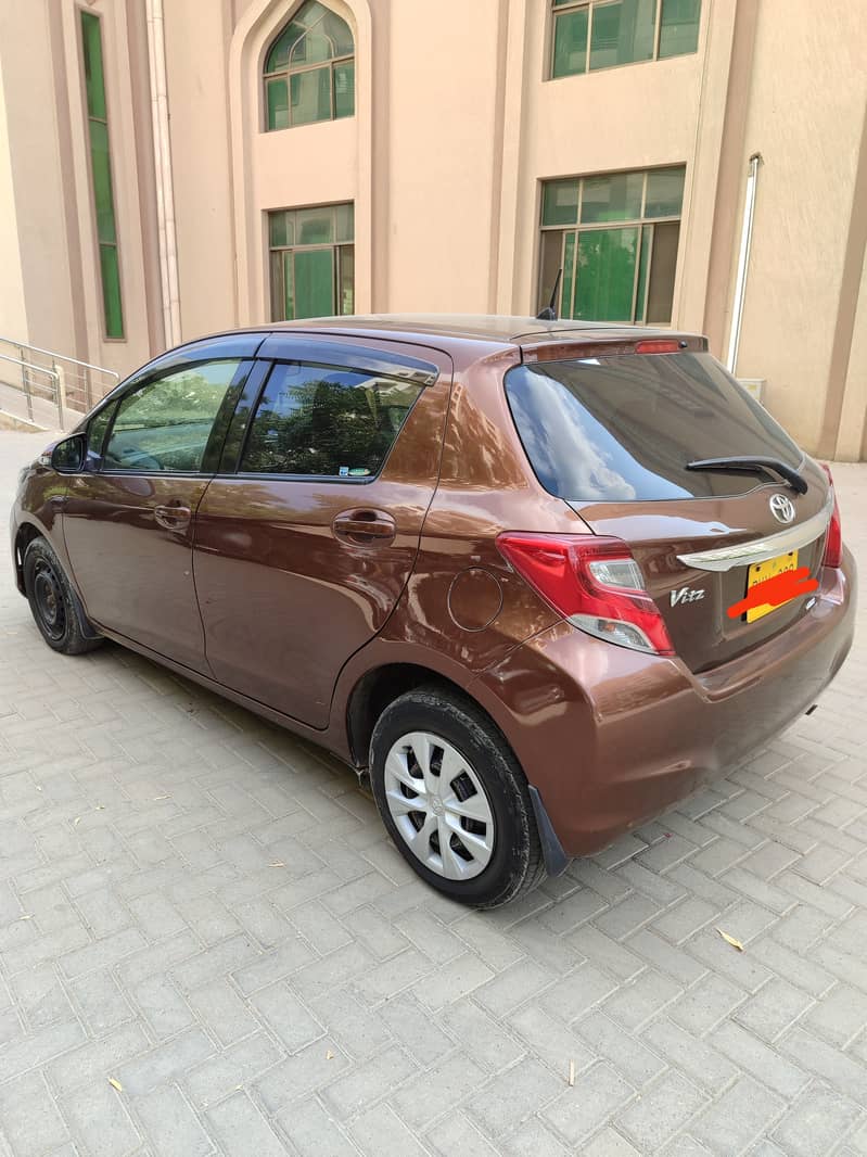 Toyota Vitz 2014 4