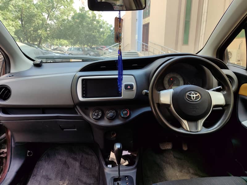 Toyota Vitz 2014 7