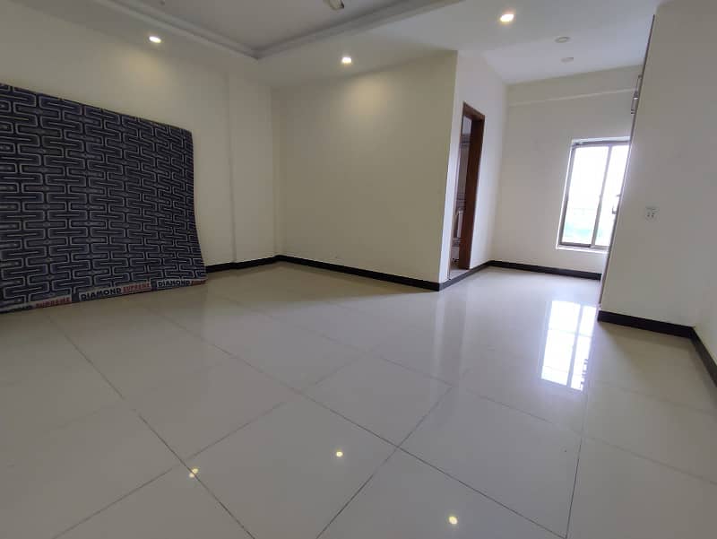 Spacious 1-Bed Luxury Apartment (670 Sqft) Ready to Move in Sector C, Bahria Town Lahore 1