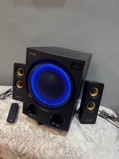 F&D F770 Boofer Speakers Almost New