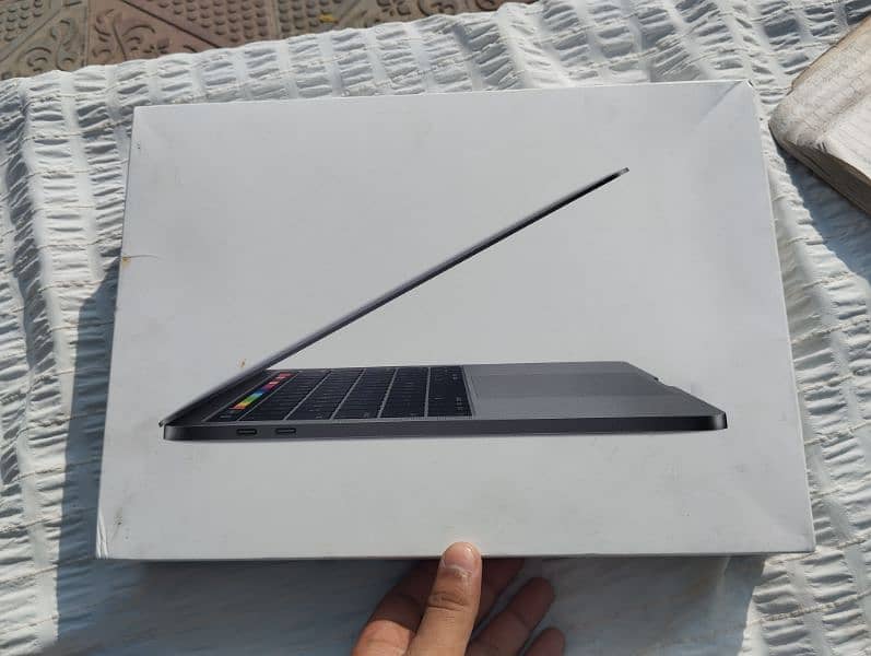 Mac book pro 2018 6