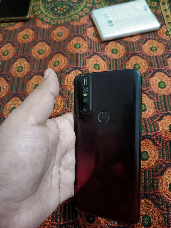 VIVO V15 6 GB 64 GB 0