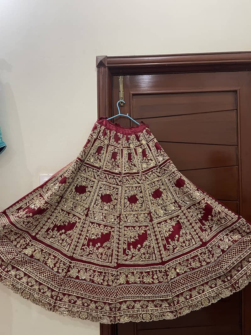 Bridal Lehnga worn only once for 4 hours 6