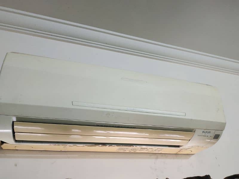 Mitsubishi Split AC (Outlet+Remote Included) 0