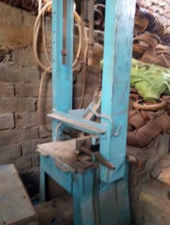 molding machine for sale condition 10 by 10 price rs 75000 final