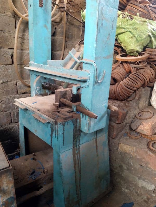 molding machine for sale condition 10 by 10 price rs 75000 final 10